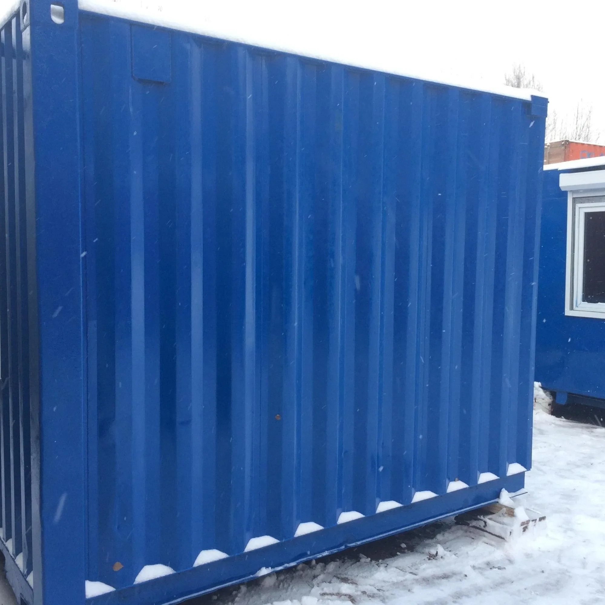 Купить пост охраны из морского контейнера 3×2.45 м — утеплённый, с электрикой. 2